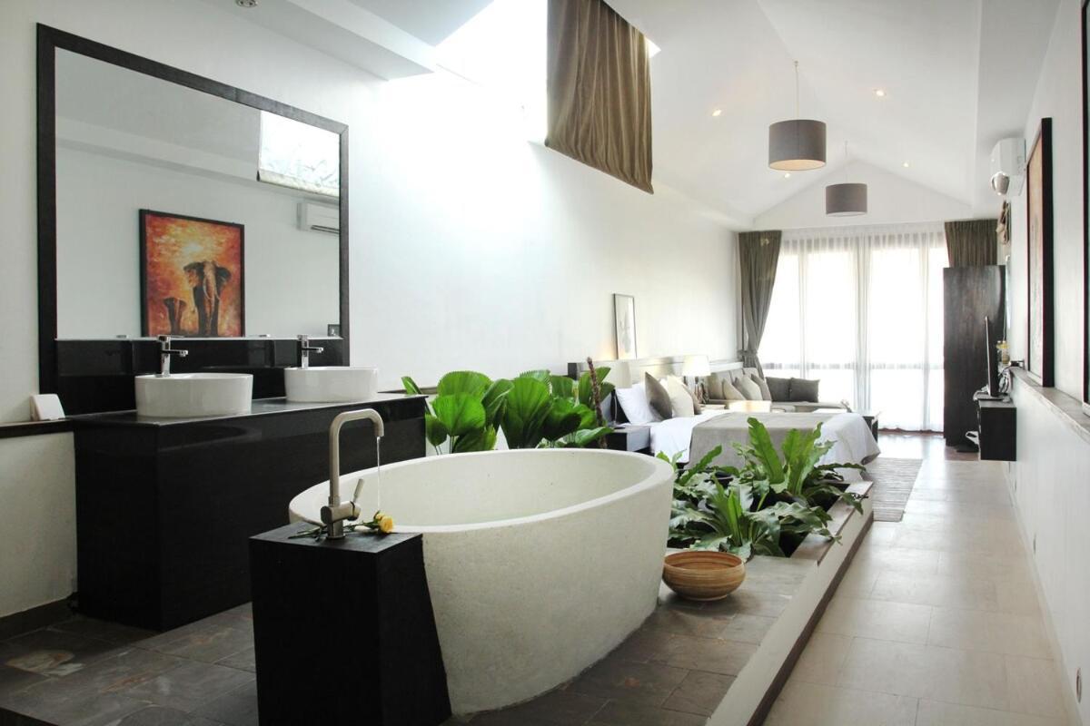 Blue Crystal Boutique Hotel Phnom Penh Ngoại thất bức ảnh