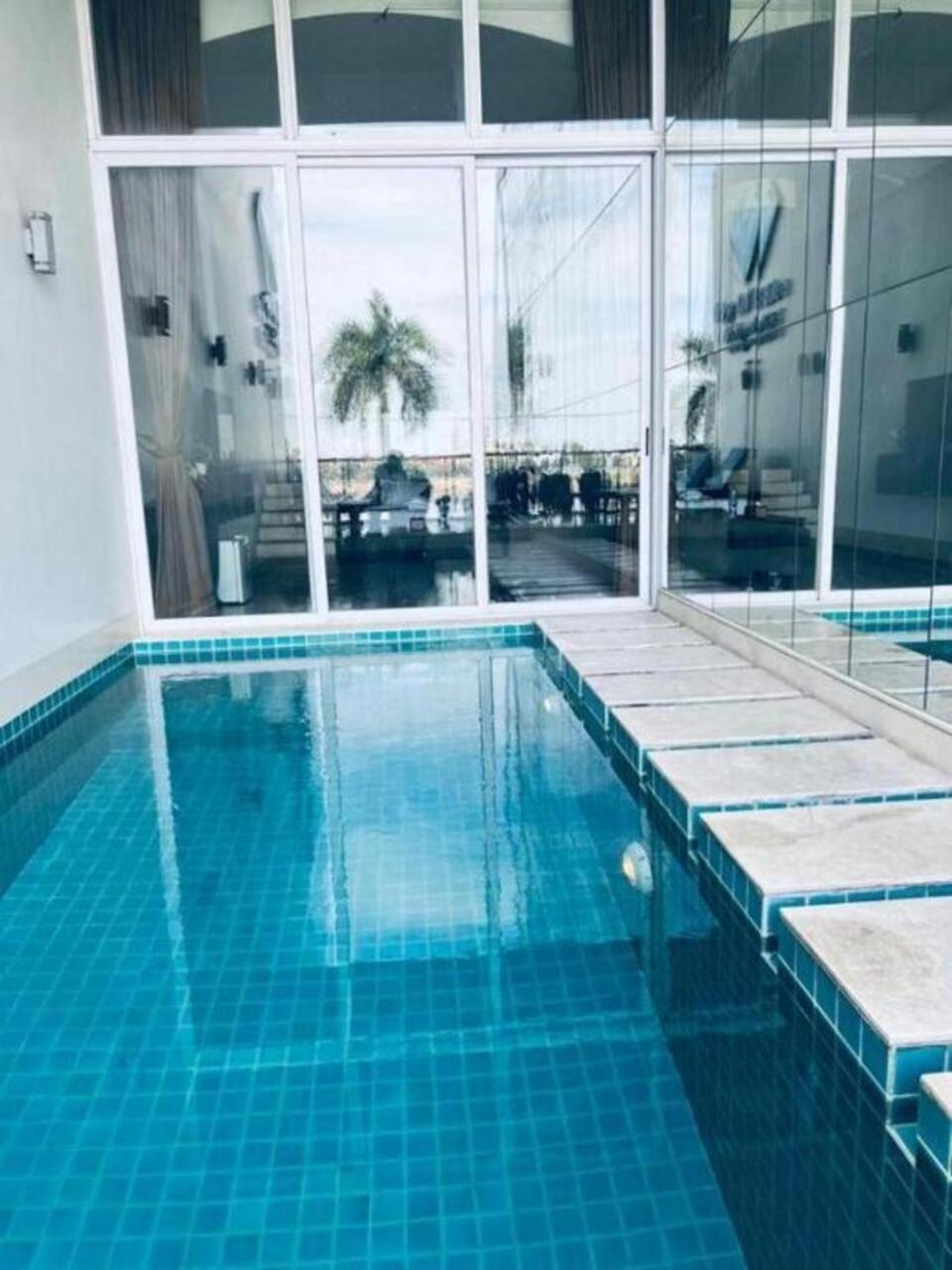 Blue Crystal Boutique Hotel Phnom Penh Ngoại thất bức ảnh